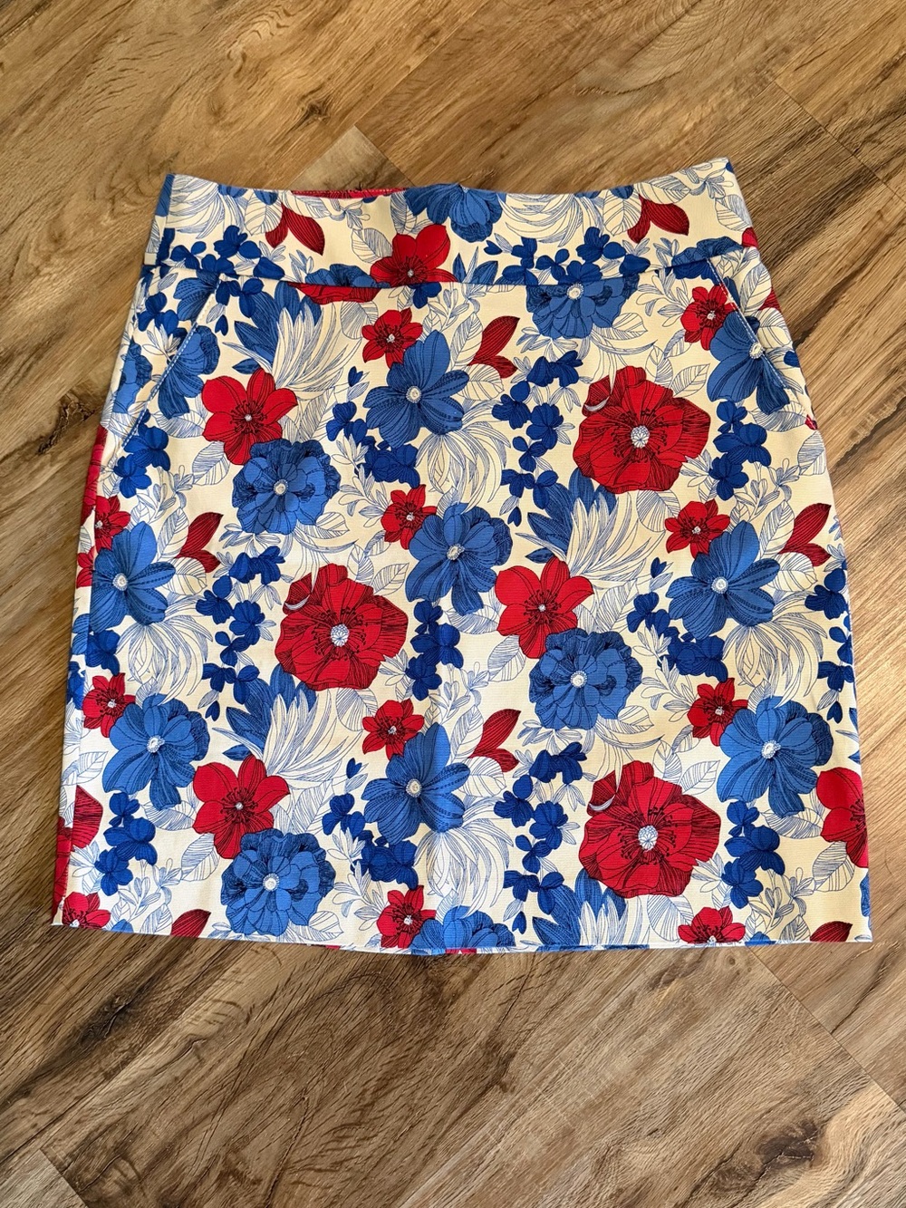 Talbots Floral Mini Skirt in Red, Blue & Cream